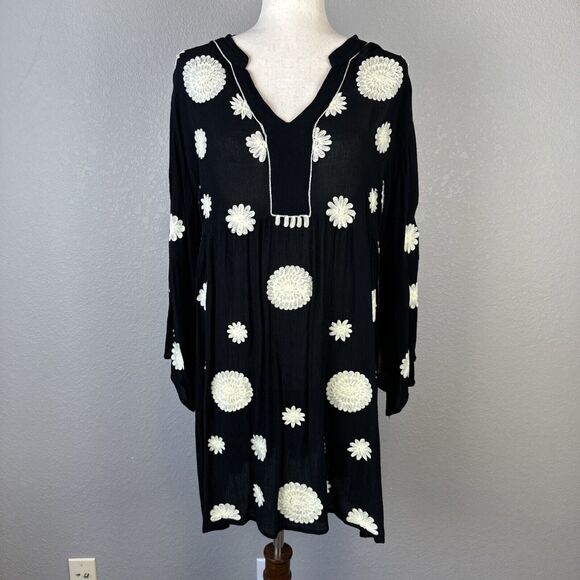 Angel Heart Boutique Embroidered Floral Tunic Dress Size 2X Black White Boho - Picture 1 of 7